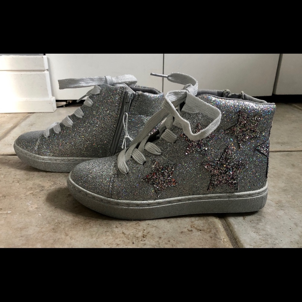 Girls SO Brand Shoes- size 2